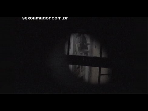 ❤️ Rubia es grabada en secreto por un voyeur del barrio escondido detrás de unos ladrillos huecos ️ Super porno en es.bladesoul.top ❌️